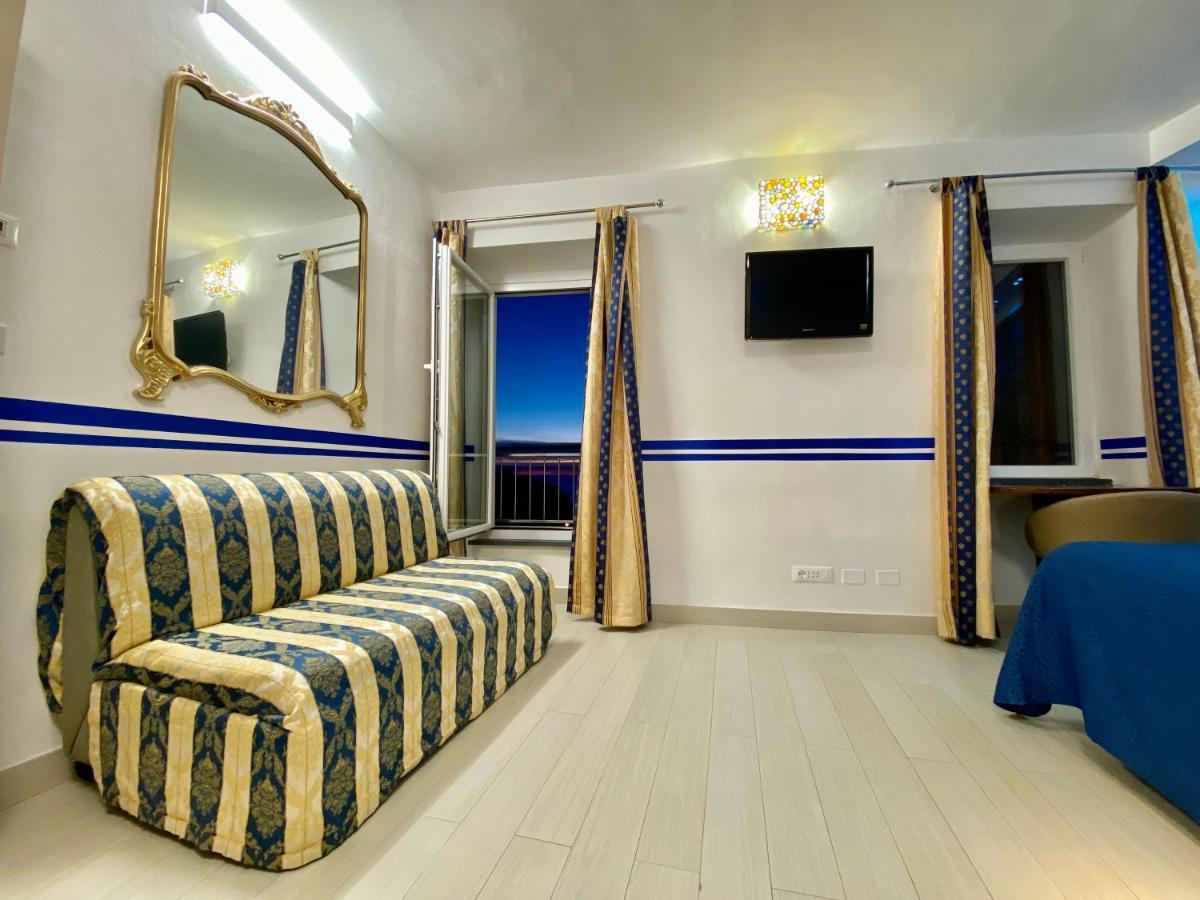 Giovanni Rooms Манарола Екстер'єр фото