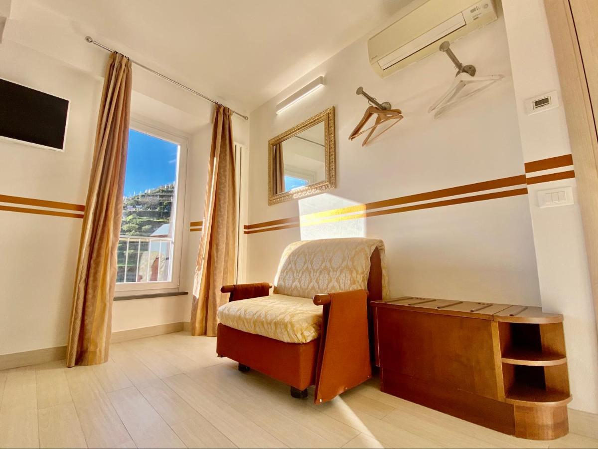 Giovanni Rooms Манарола Екстер'єр фото