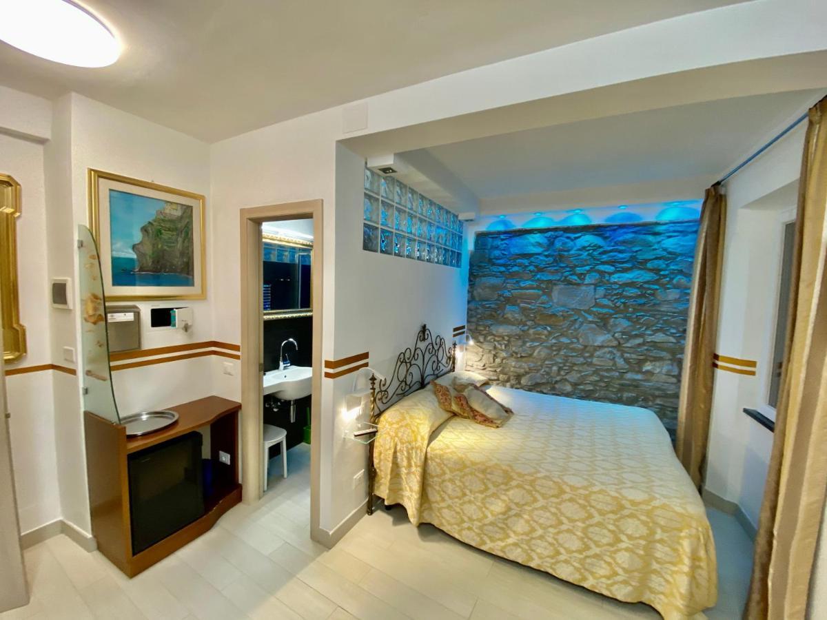 Giovanni Rooms Манарола Екстер'єр фото