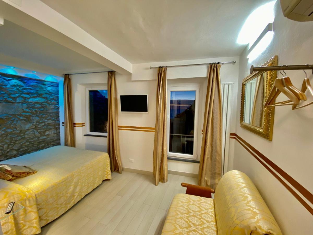 Giovanni Rooms Манарола Екстер'єр фото