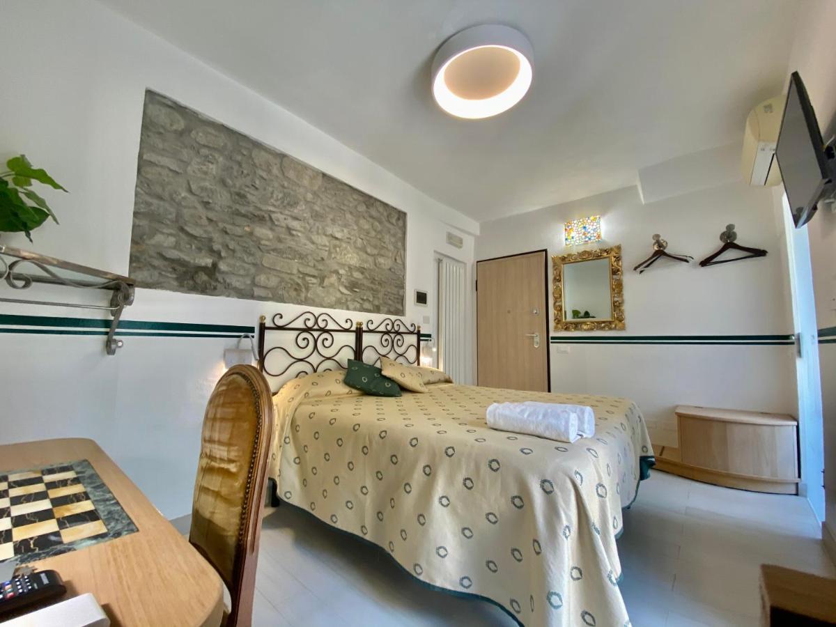 Giovanni Rooms Манарола Екстер'єр фото